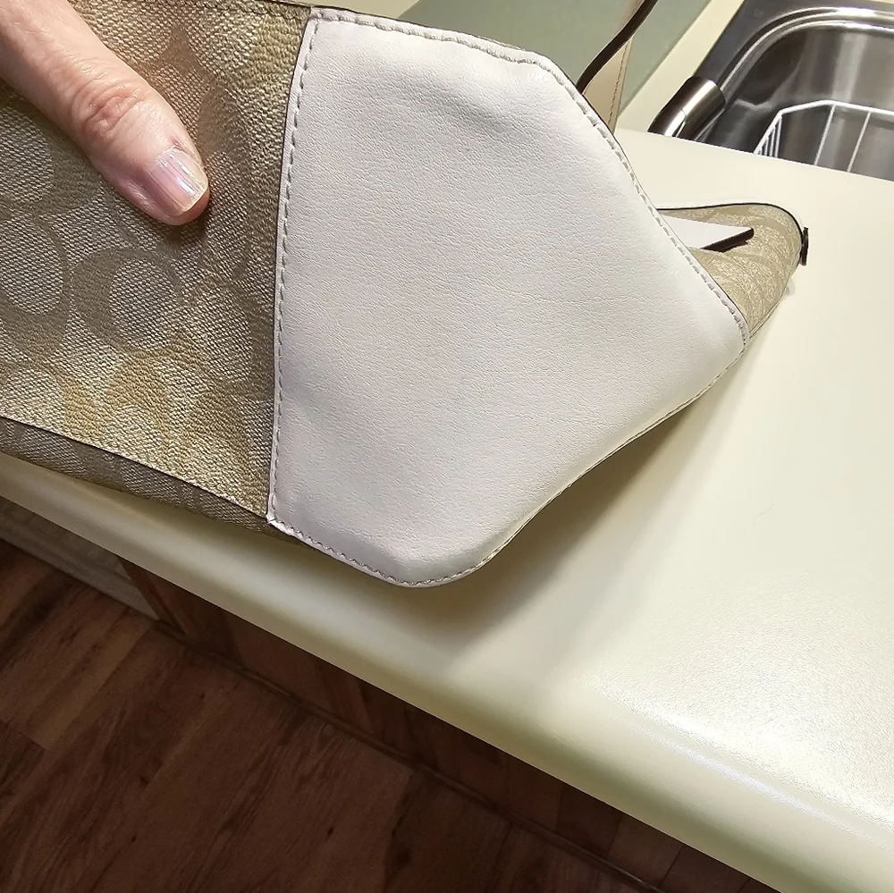 SOLD - Picture 9 of 16